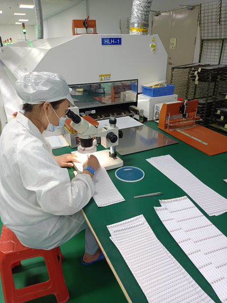Shenzhen Snetop Technology Co., Ltd ligne de production du fabricant